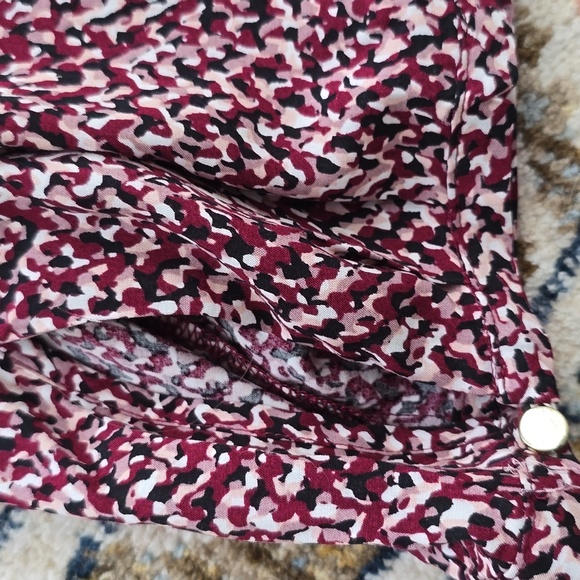 LIZ CLAIBORNE WOMEN'S BURGUNDY & BLACK PULLOVER TUNIC TOP SIZE LARGE - Picture 14 of 14